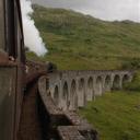 De trein op het Glenfinnan viaduct